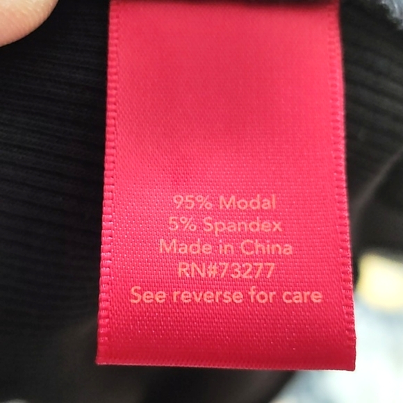 JENNIFER LOPEZ BLACK SHORT SLEEVE SWEATER RHINESTONE COLLAR NECKLINE-SIZE XS - Picture 6 of 9